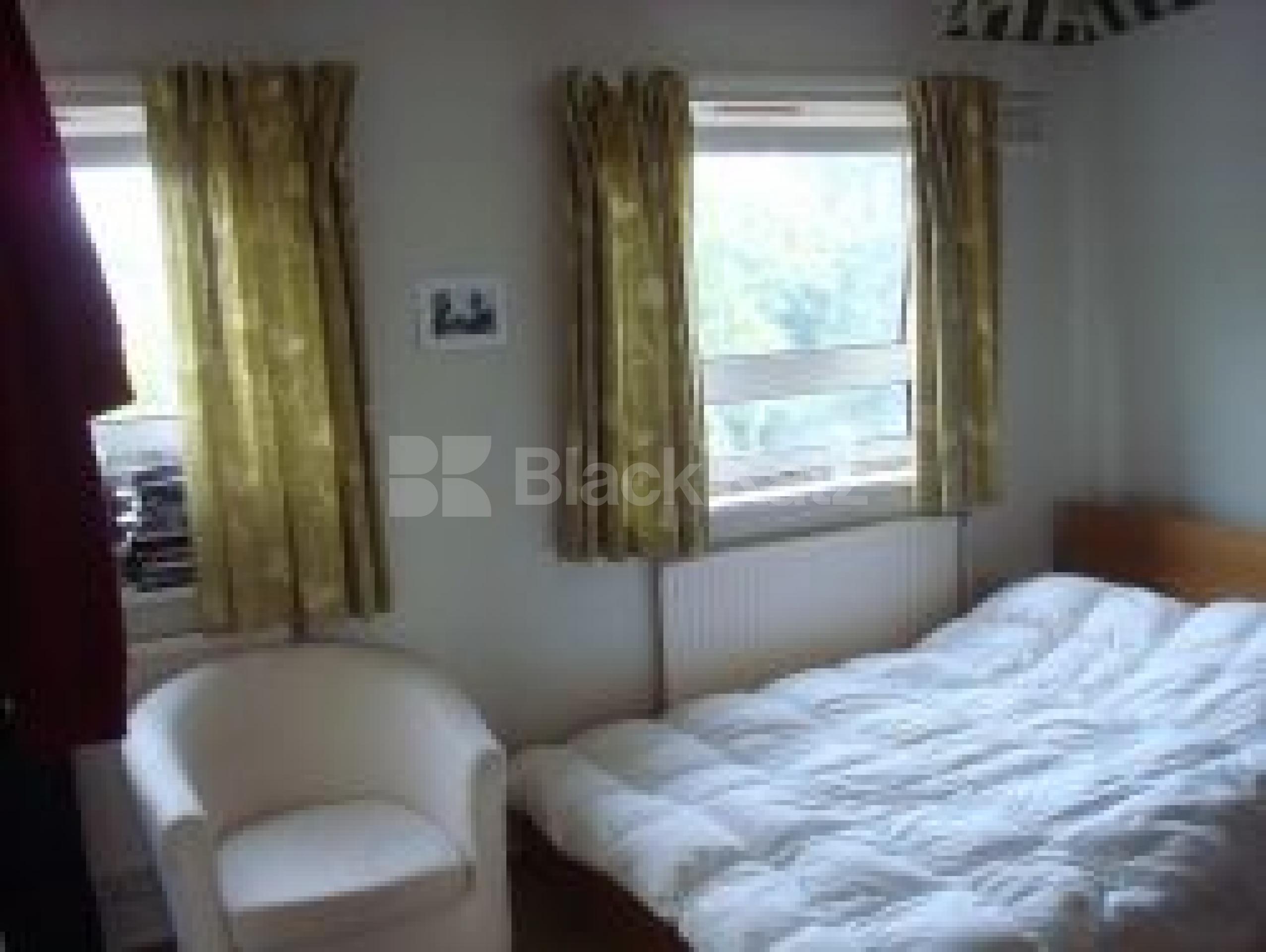 			4 Bedroom, 1 bath, 1 reception Terraced House			 Tansley Close, HOLLOWAY N7 n7